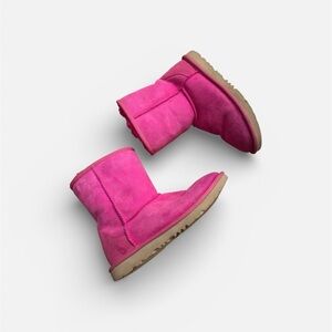 Bright Pink Ugg sheep skin Boots size 4 used once in like new condition